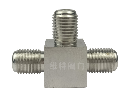 哈氏合金三通-化工機(jī)械反應(yīng)釜配套法蘭 閥門 管件生產(chǎn)廠家